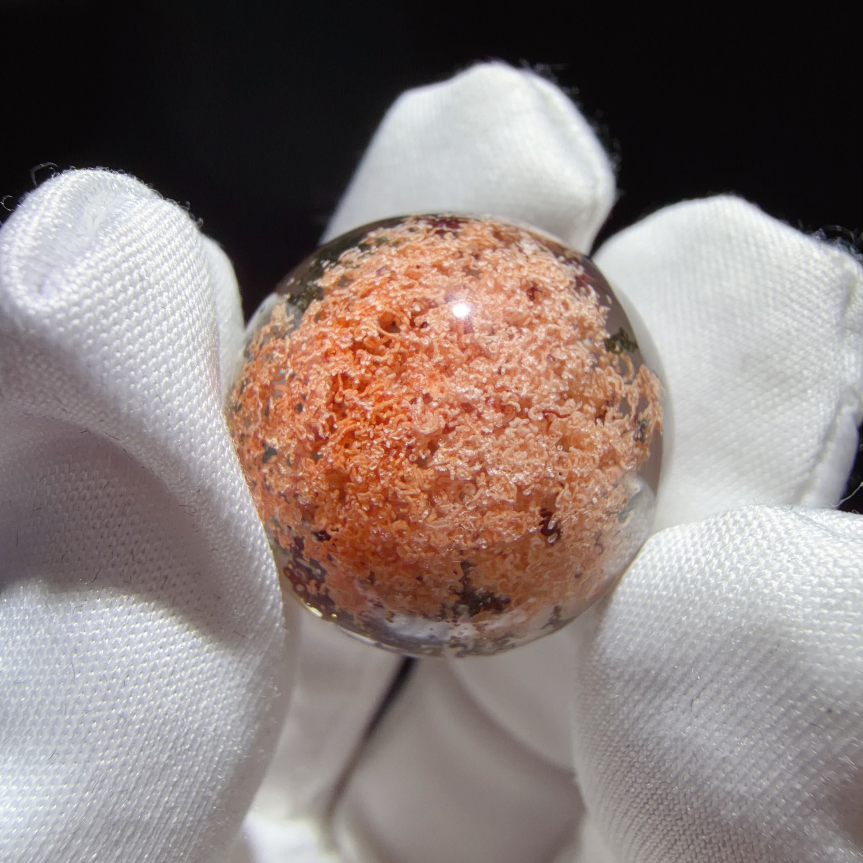 Quartz Bead with Four-Season Phantom Landscape