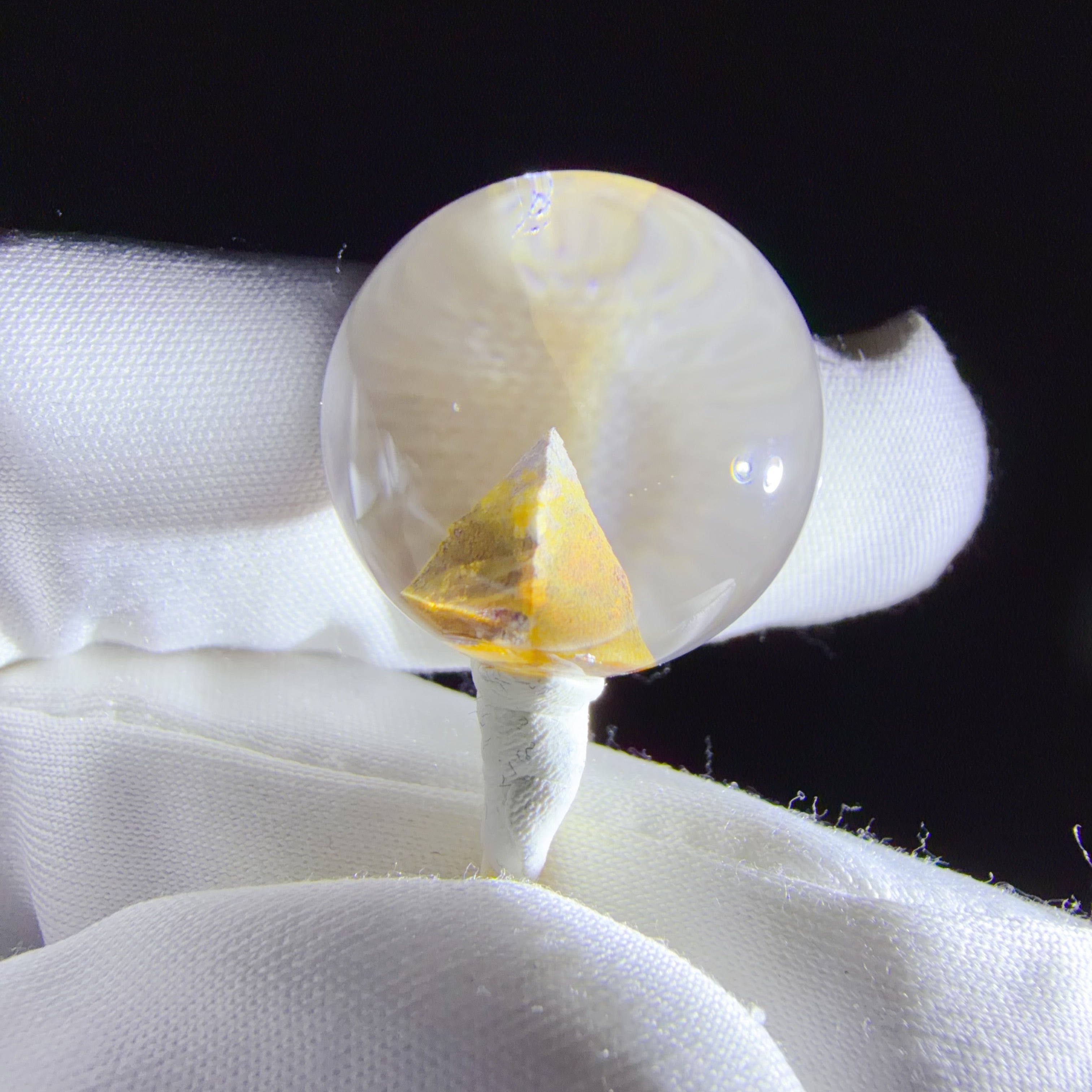 Quartz Bead with Mountain-like Mineral Inclusion 18 mm