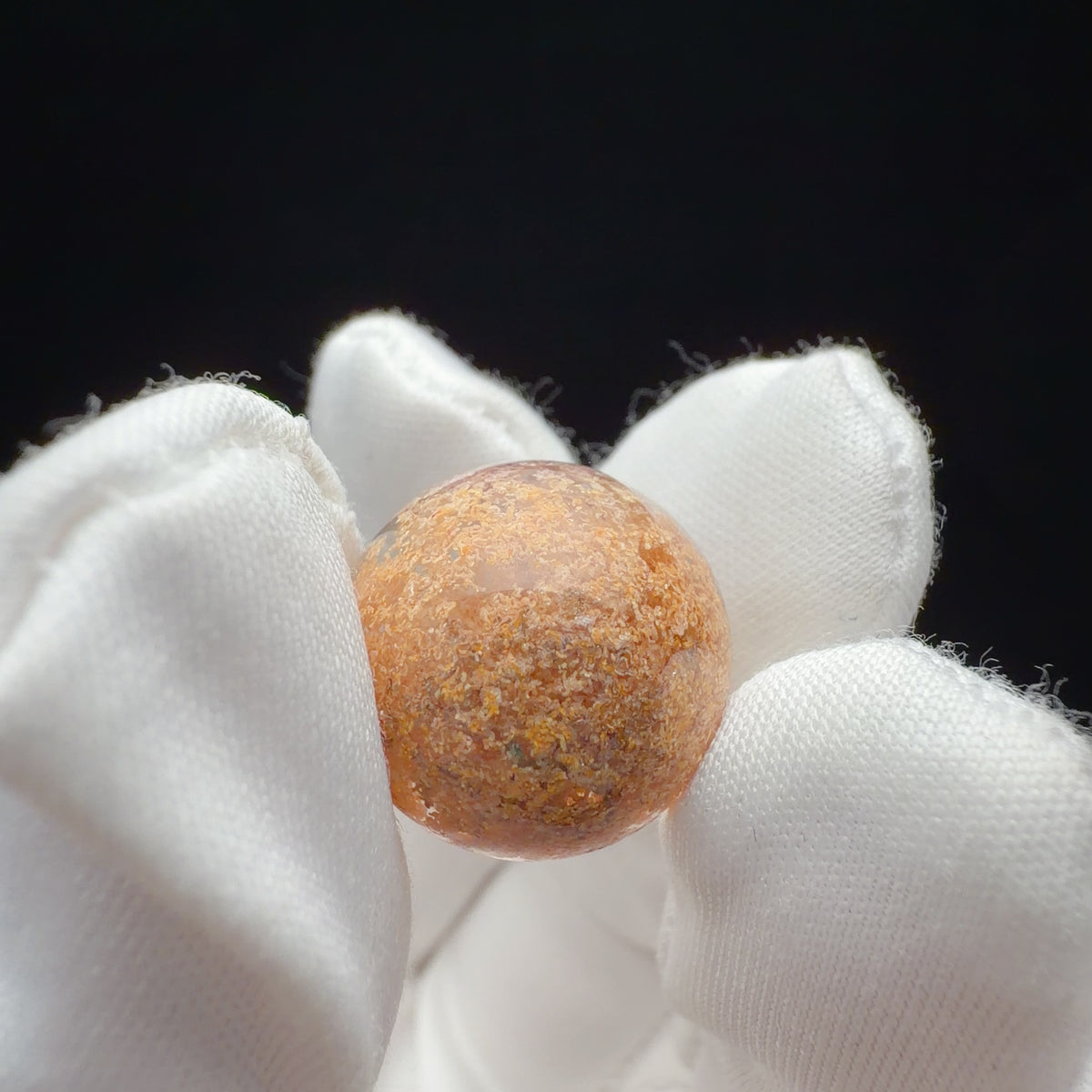 Quartz Bead with Bowl-shaped Phantom Growth 15.9 mm