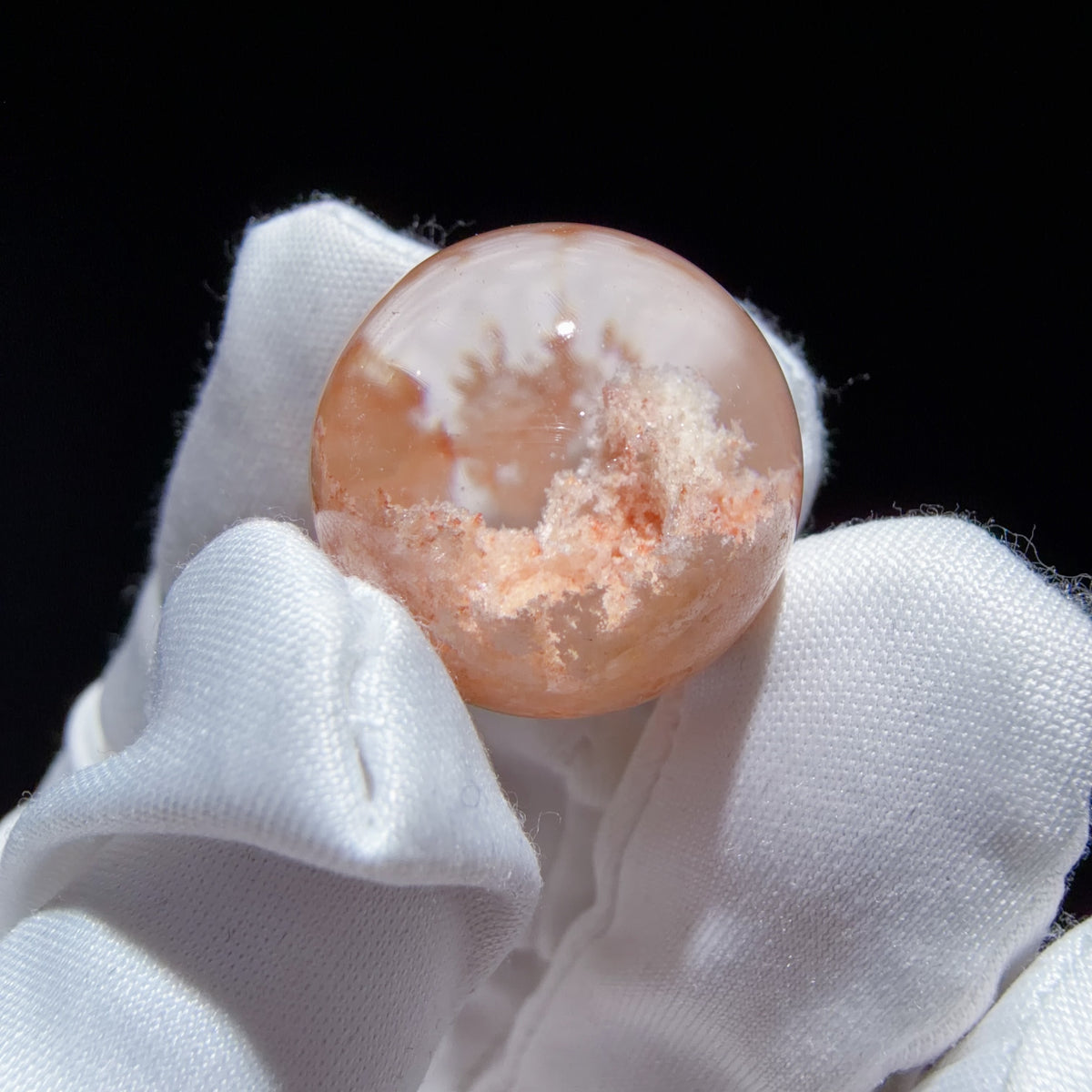 Quartz Bead with Bowl-shaped Phantom Growth 20.4 mm