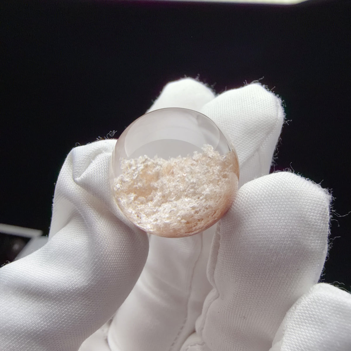 Quartz Bead with Bowl-shaped Phantom Growth 21 mm
