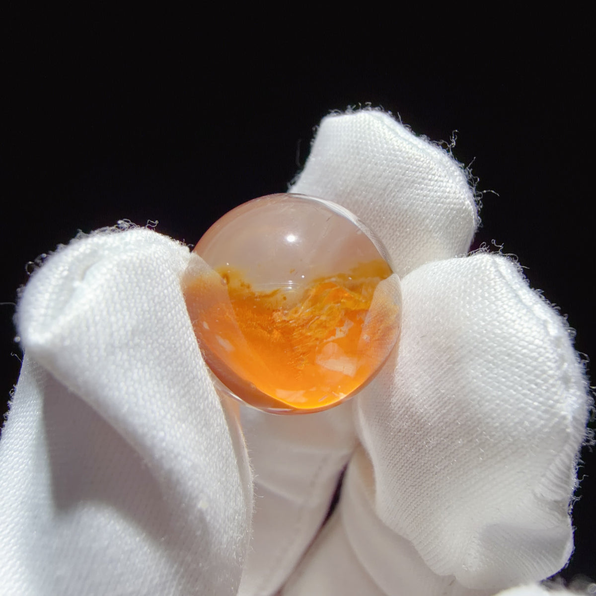 Quartz Bead with Iron Oxide Inclusions 15.9 mm