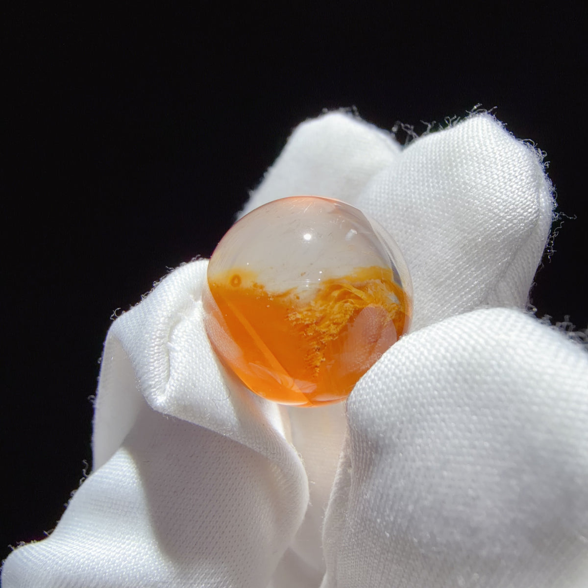 Quartz Bead with Iron Oxide Inclusions 15.9 mm