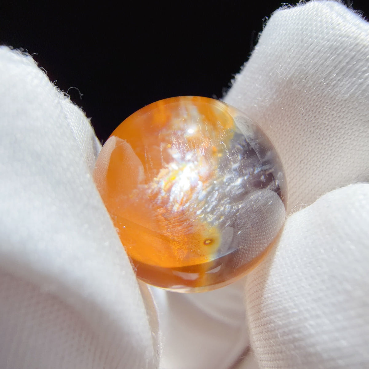 Quartz Bead with Iron Oxide Inclusions 15.9 mm