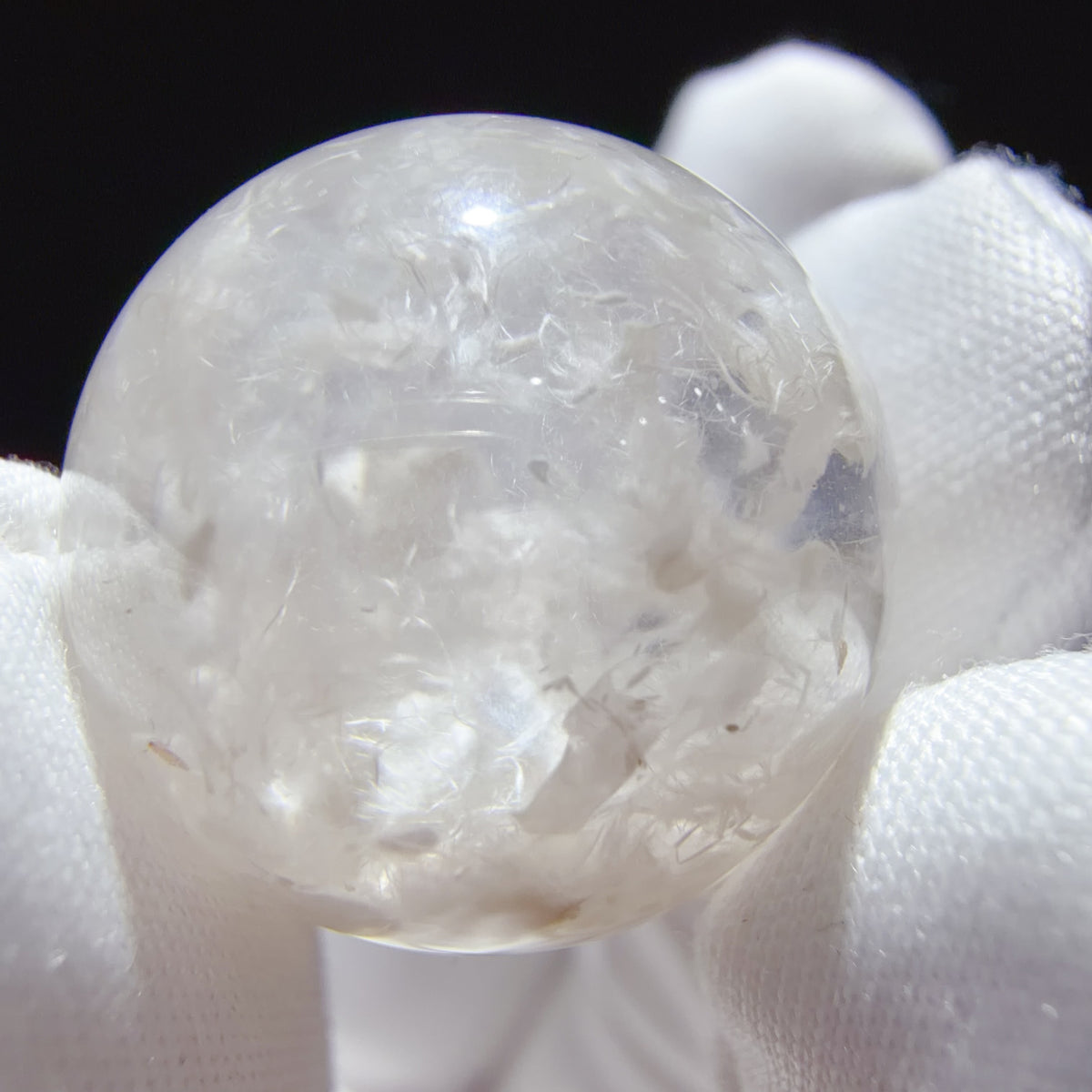 Quartz Bead with White Fibrous Inclusions 19.6 mm