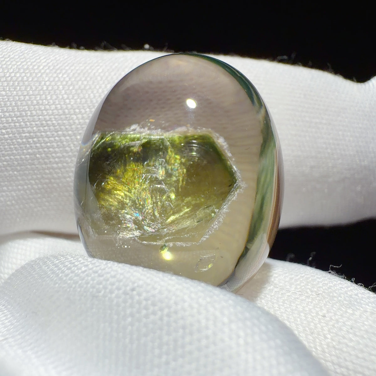 Quartz Cabochon with Green Mica Inclusions 19.9 × 16 × 11.1 mm