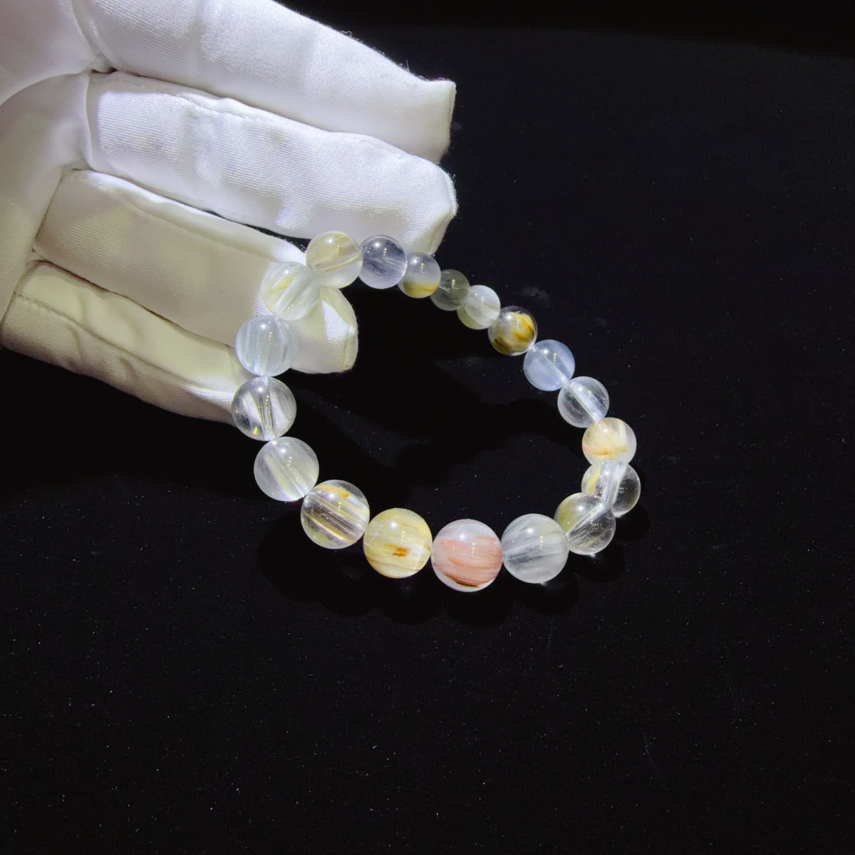Multicolour Fibrous Inclusion Quartz Collector Bracelet 8–12 mm