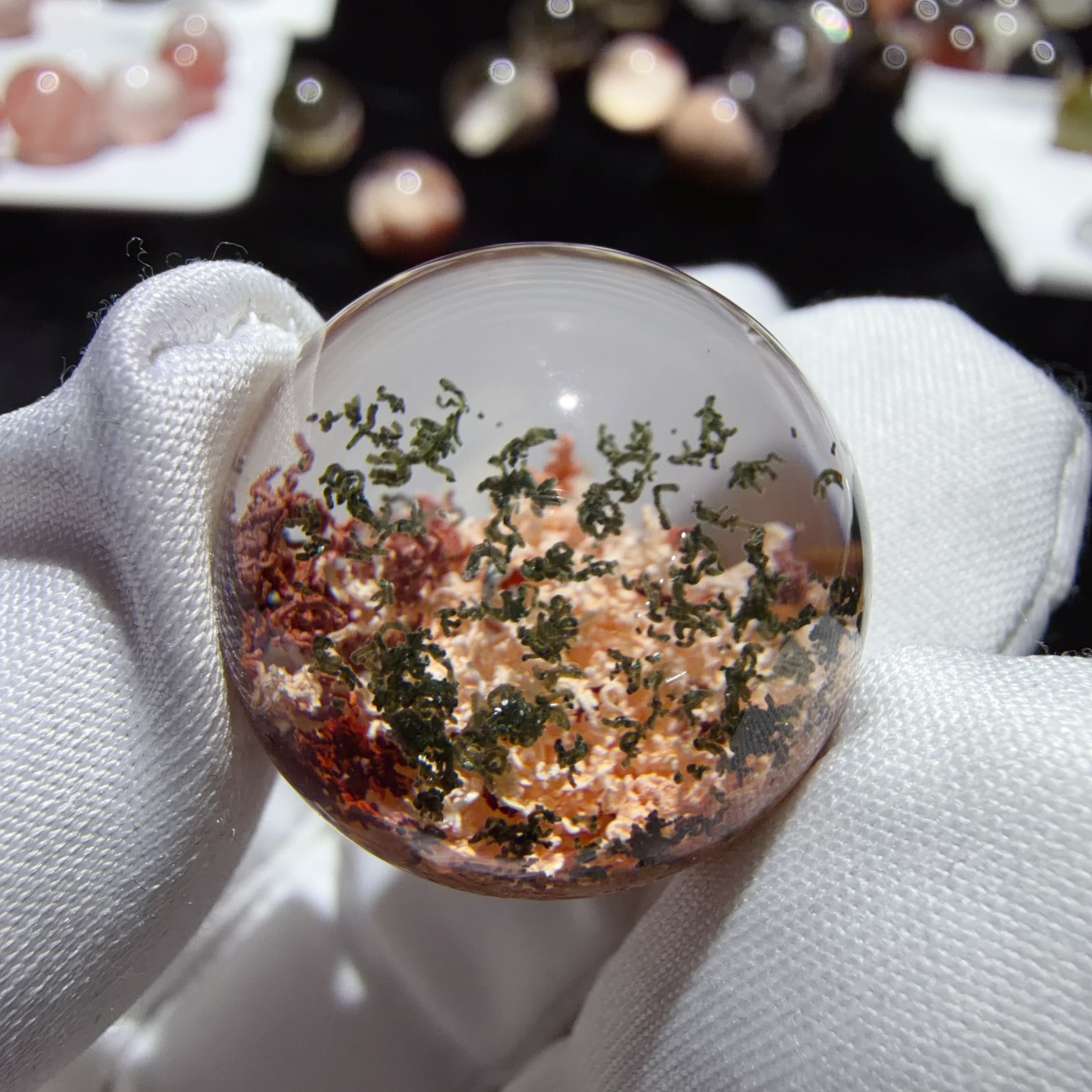 Quartz Bead with Four-Season Phantom Landscape