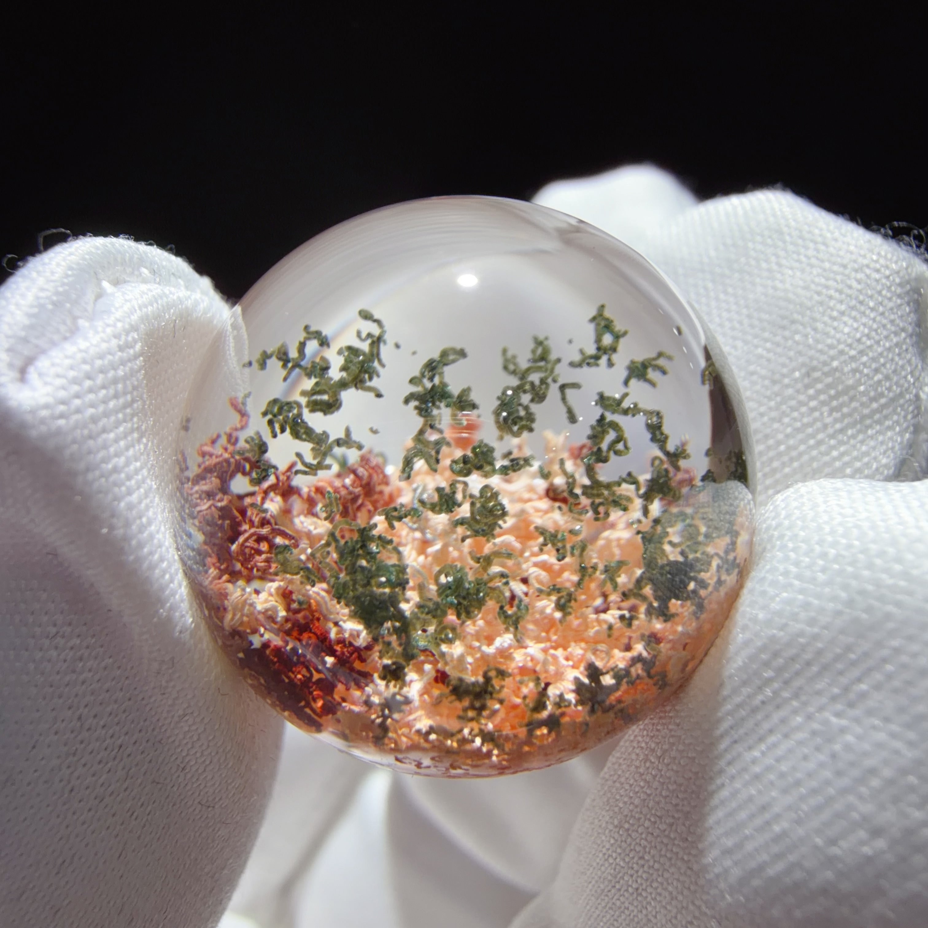 Quartz Bead with Four-Season Phantom Landscape