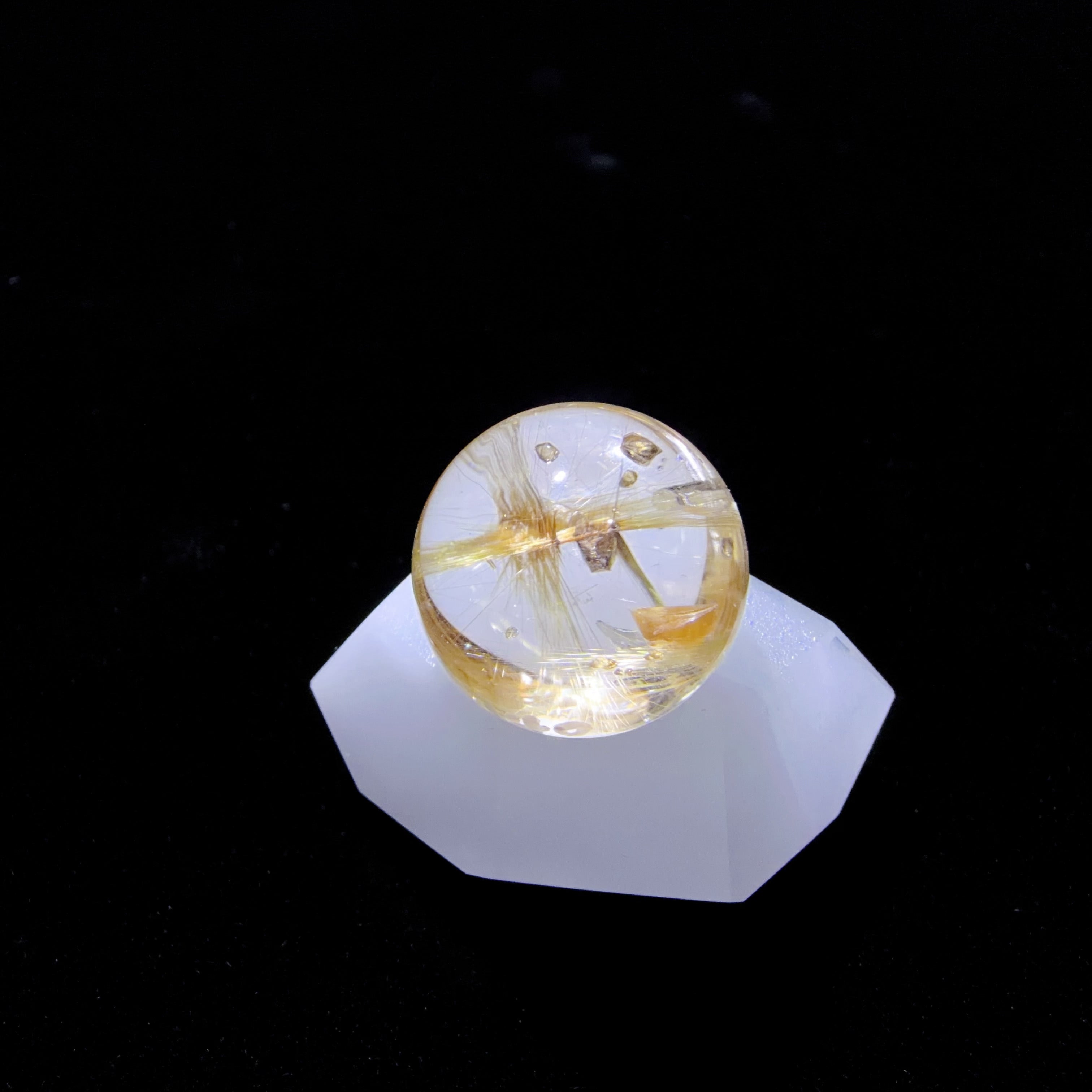 Quartz Cabochon with Cross-shaped Golden Inclusions and Anatase
