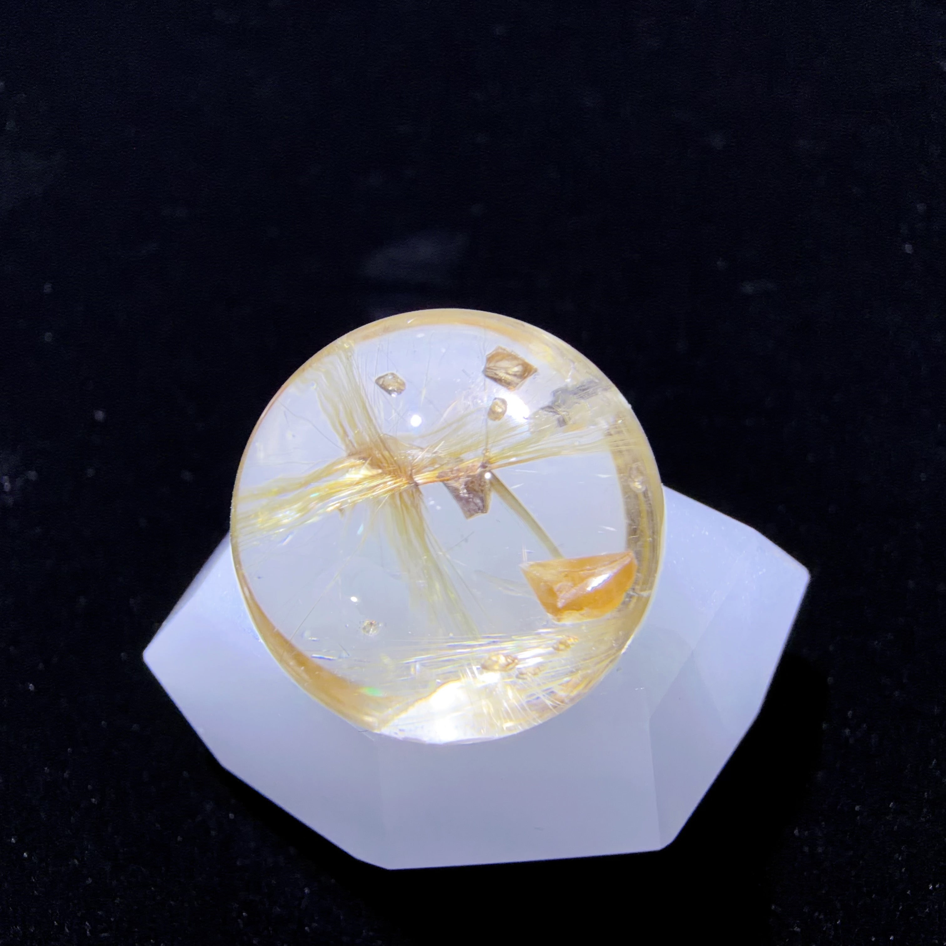 Quartz Cabochon with Cross-shaped Golden Inclusions and Anatase