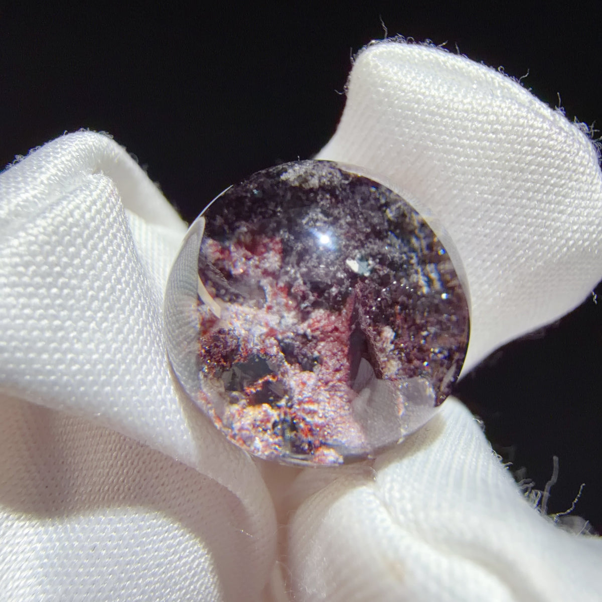 Quartz Bead with Bowl-shaped Iron Mineral Inclusions 13.8 mm