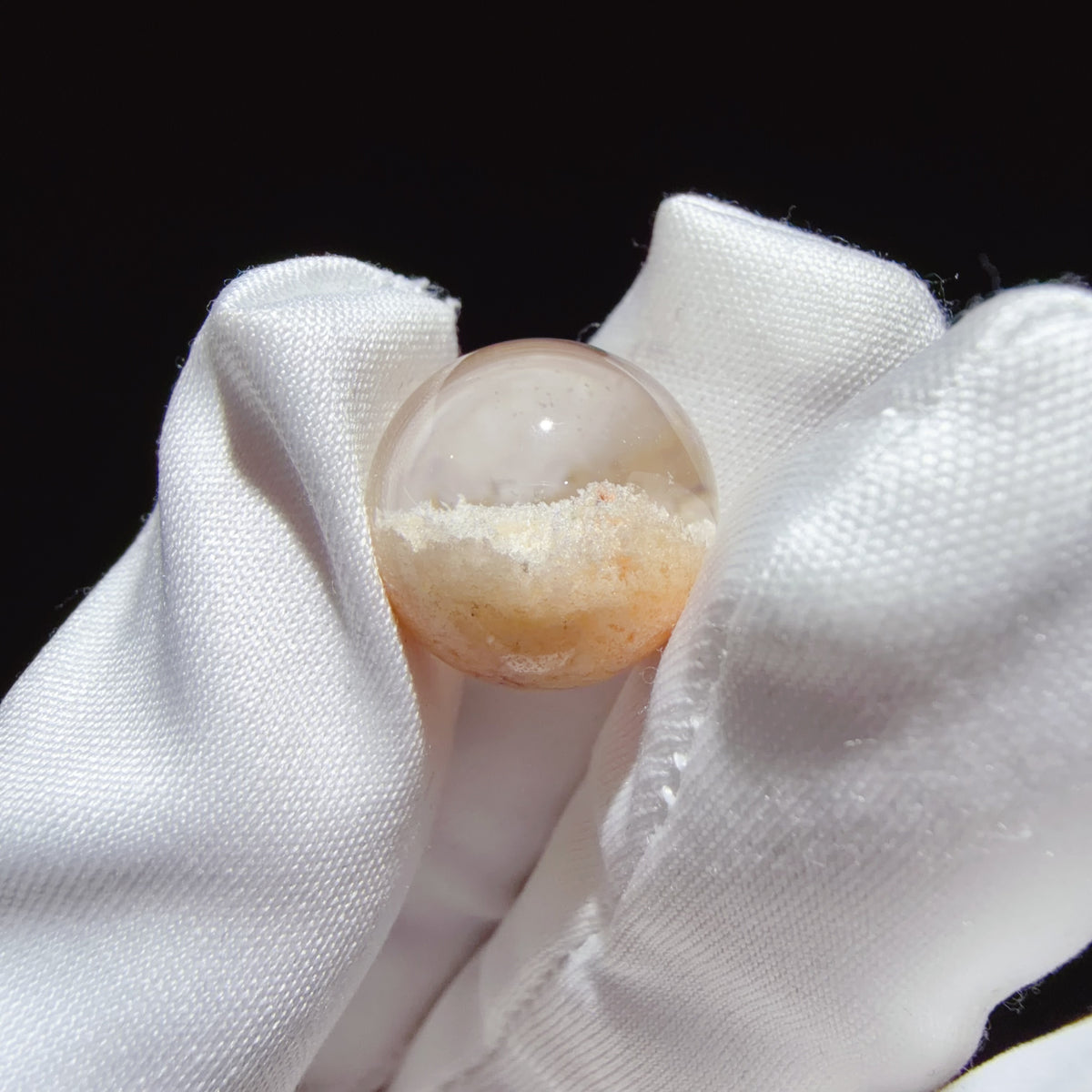 Pale Orange Phantom Quartz Bead 14.9 mm