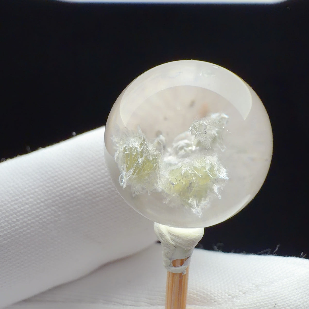 Quartz Bead with Pale Yellow Mica and Fibrous Inclusions 15.5 mm