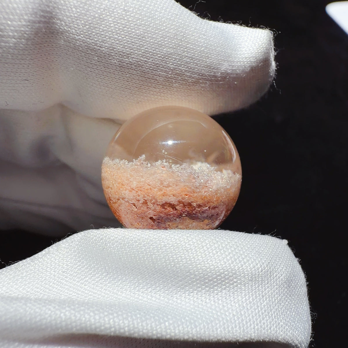 Quartz Bead with Bowl-shaped Phantom Growth 17.5 mm