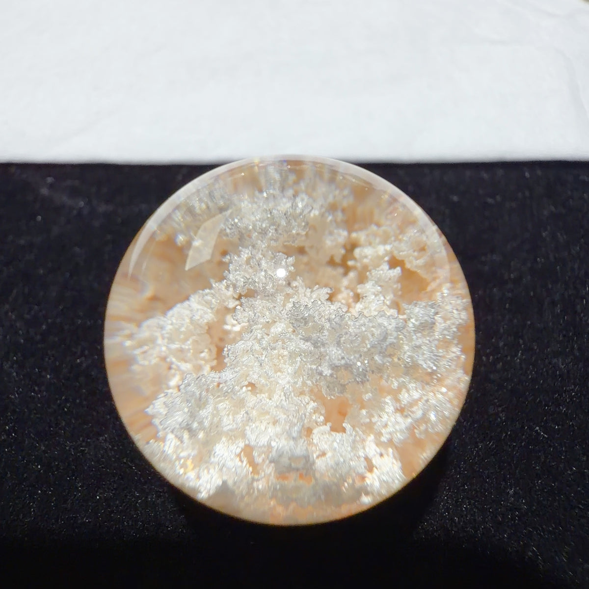 Quartz Bead with Bowl-shaped Phantom Growth 19.5 mm