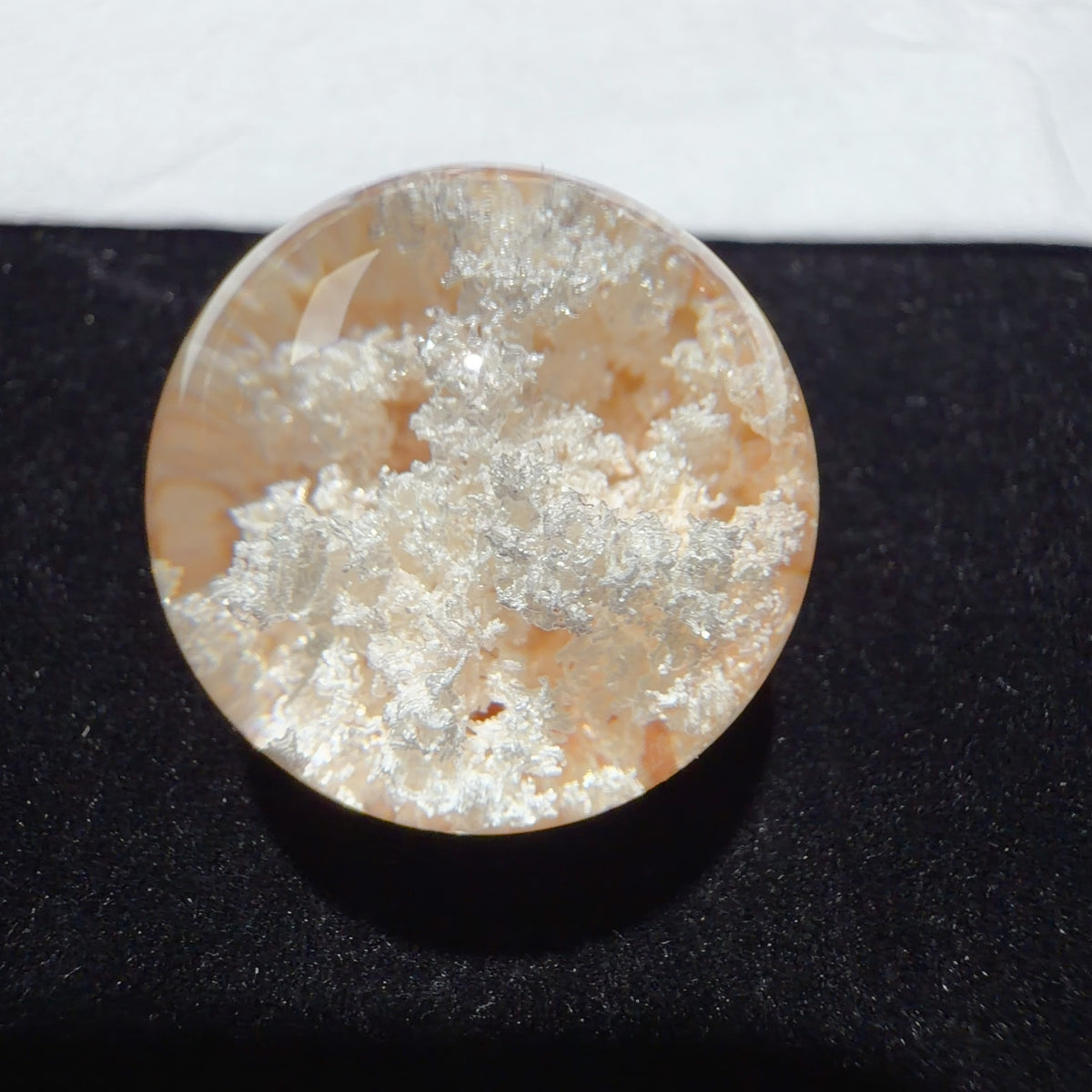 Quartz Bead with Bowl-shaped Phantom Growth 19.5 mm
