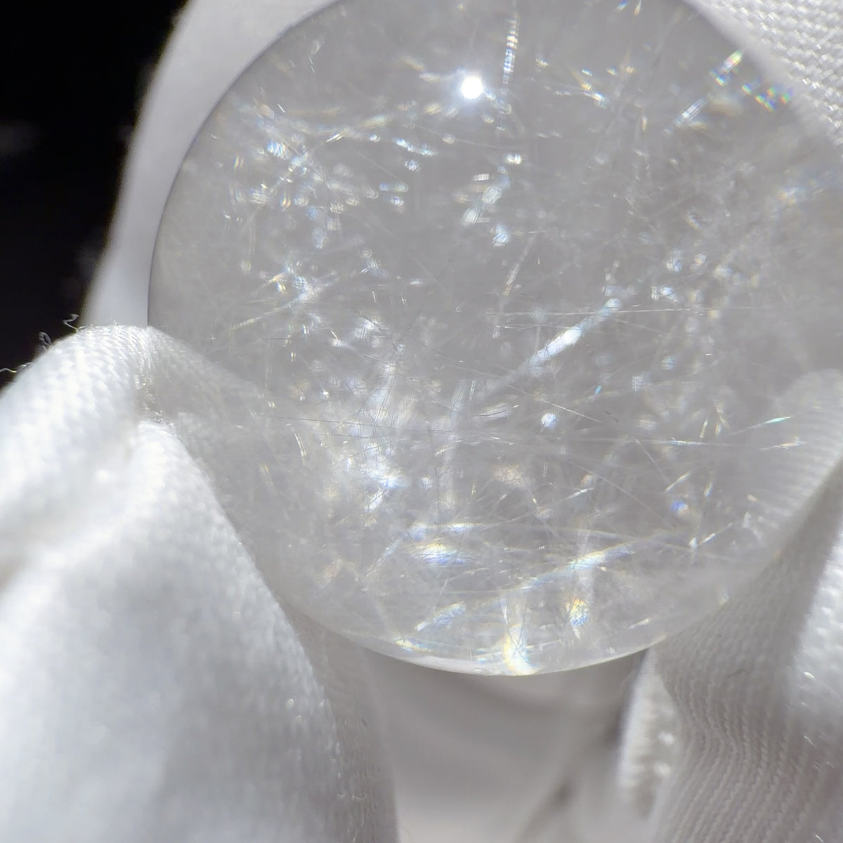 Quartz Bead with White Fibrous Inclusions 19 mm