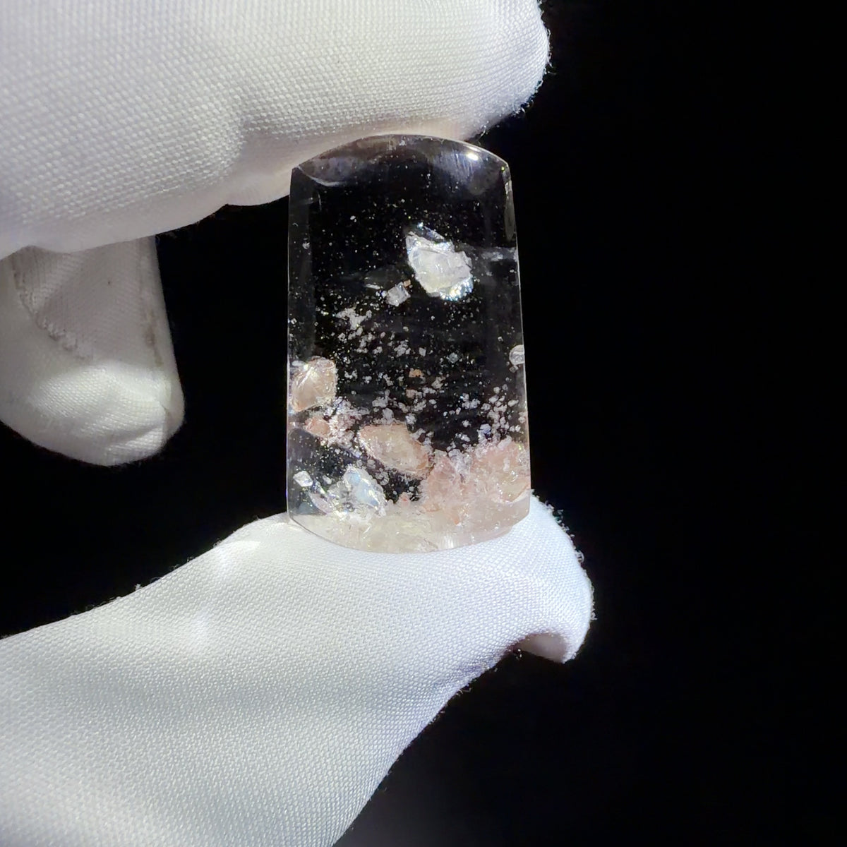 Calcite Pendant 33.6 × 19 × 11.5 mm