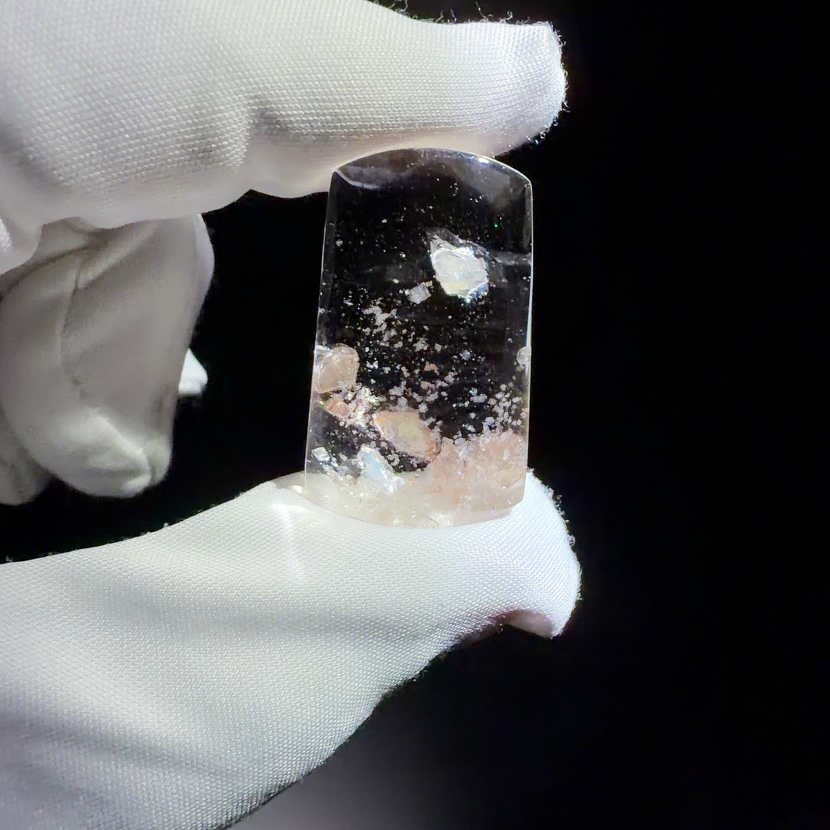 Calcite Pendant 33.6 × 19 × 11.5 mm