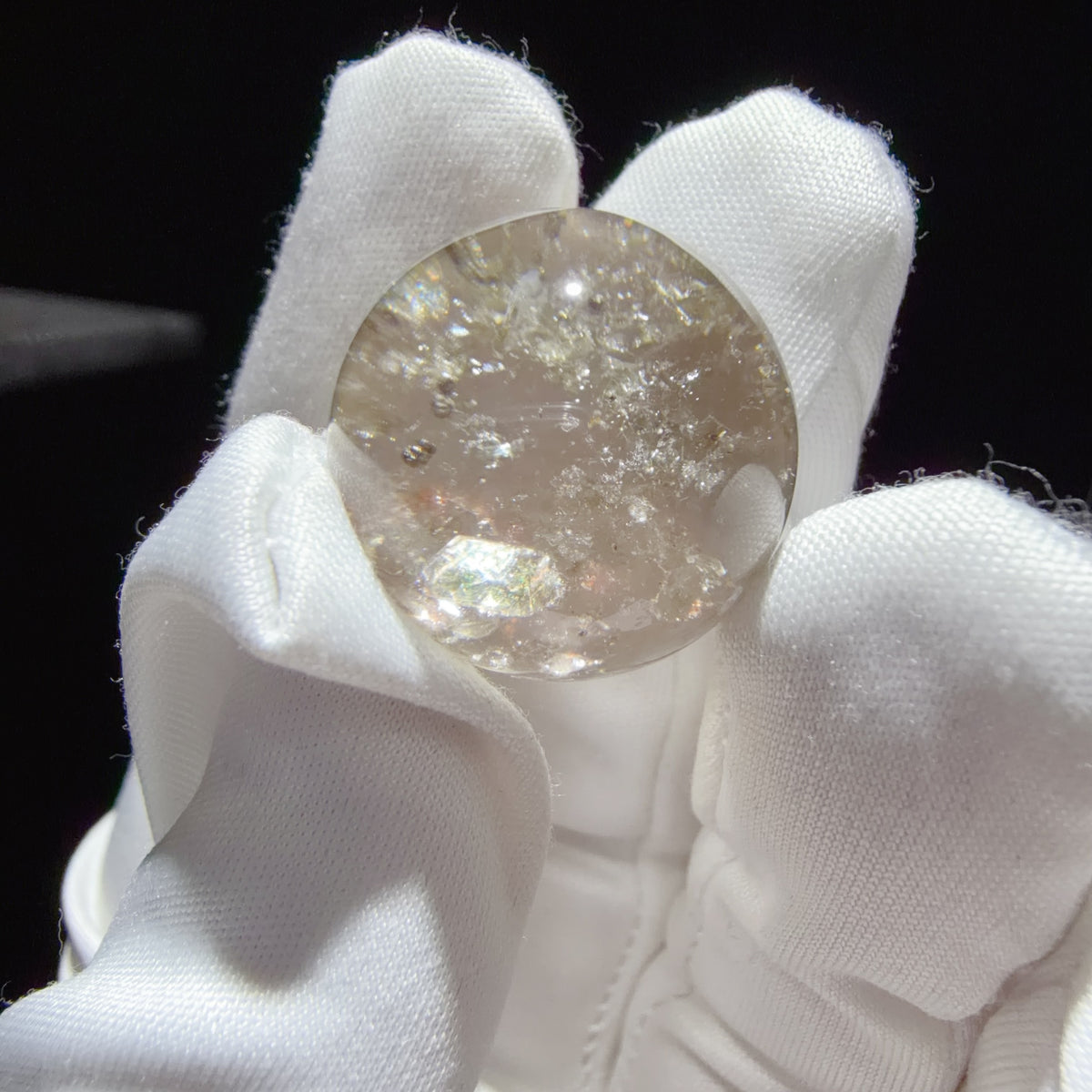 Quartz Bead with Green Mica Inclusions 20.6 mm
